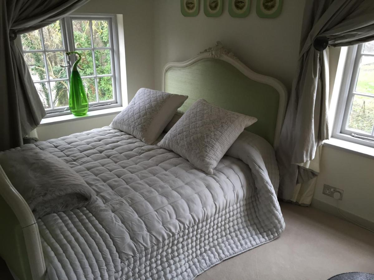 Castle Mill Bed And Breakfast Dorking Eksteriør bilde